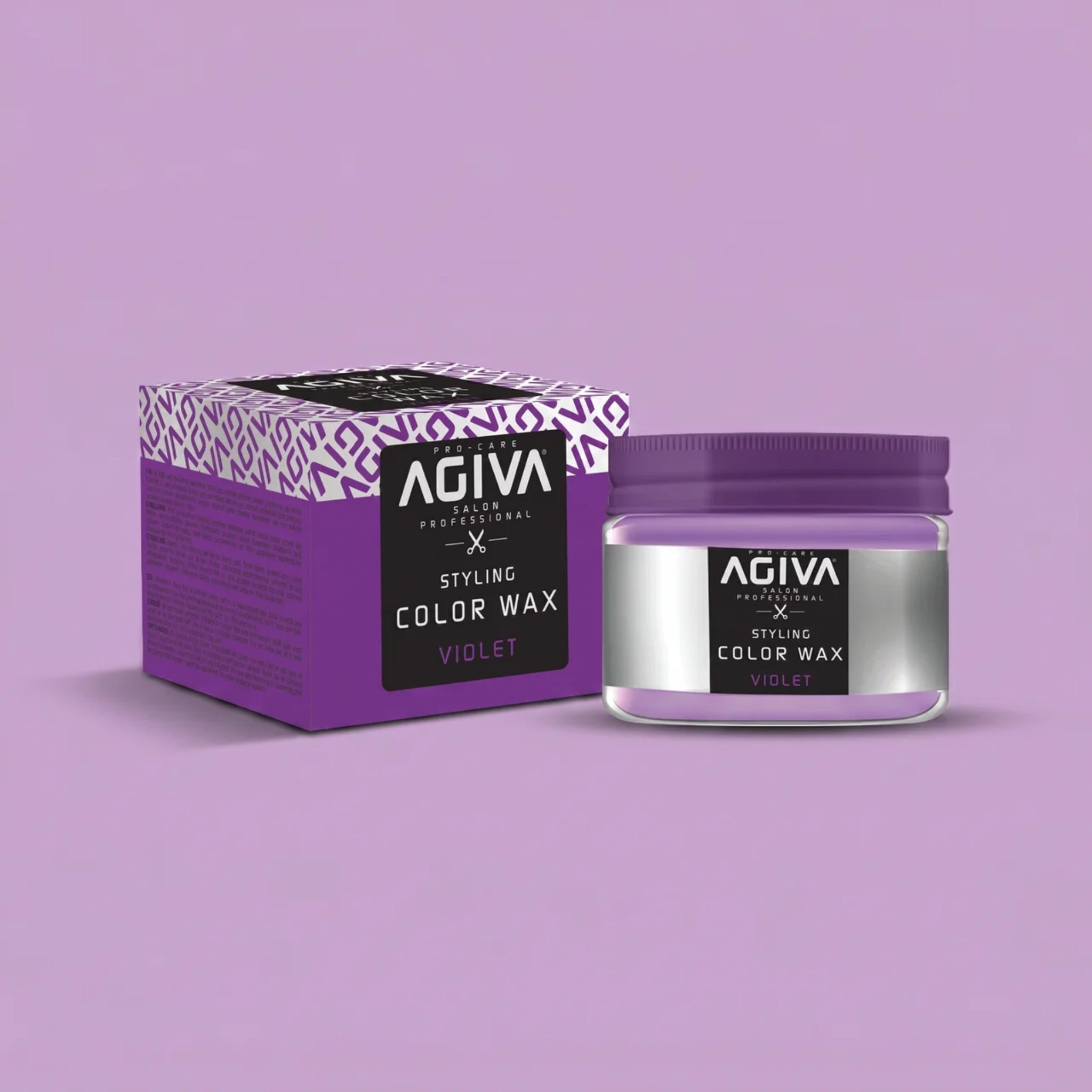 Agiva Styling Color Wax Violet i lilla emballage og glas med lilla låg på lyslilla baggrund.