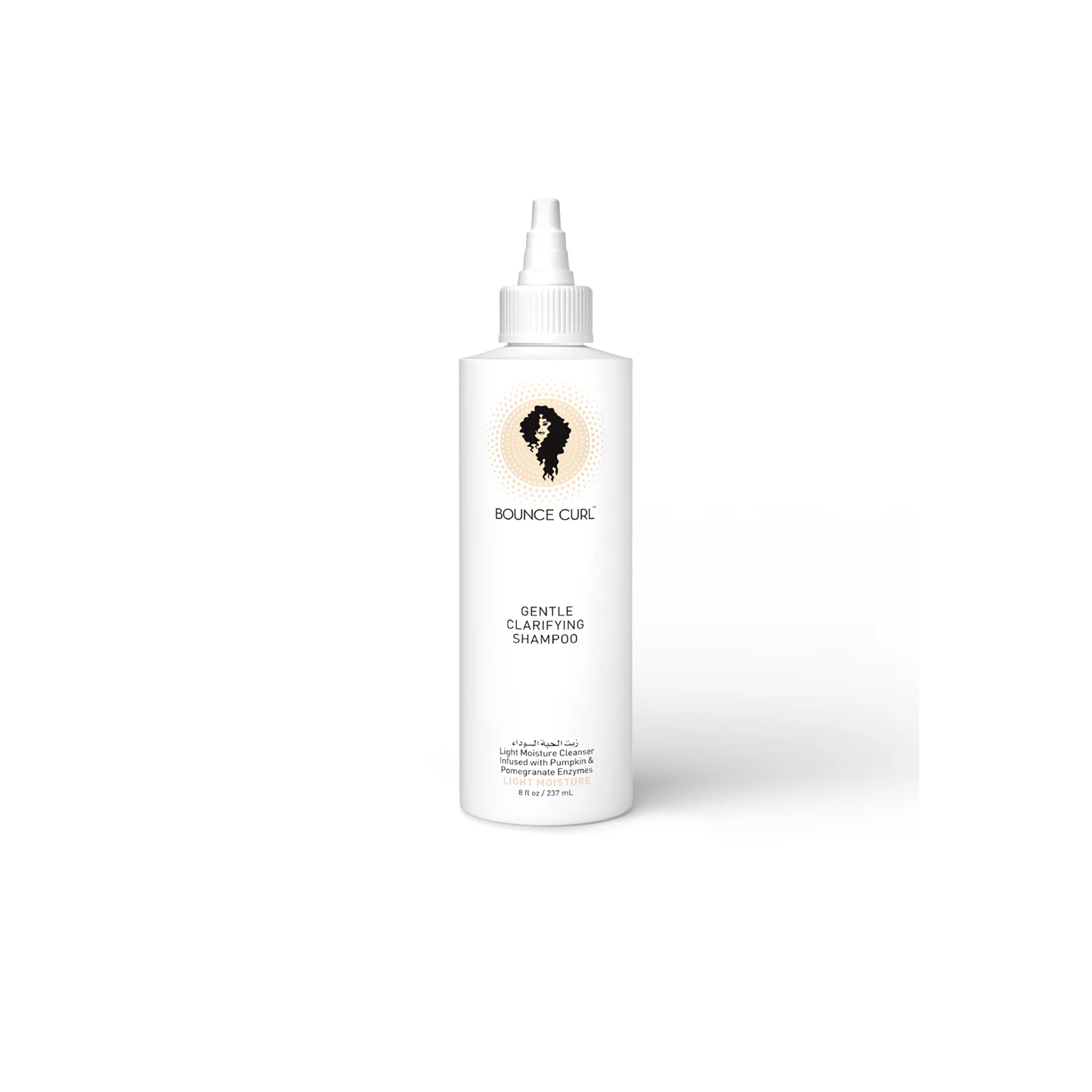 Bounce Curl Gentle Clarifying Shampoo 237ml i elegant hvid flaske med gyldent logo, designet til skånsom rens og frisk fugtet hovedbund.
