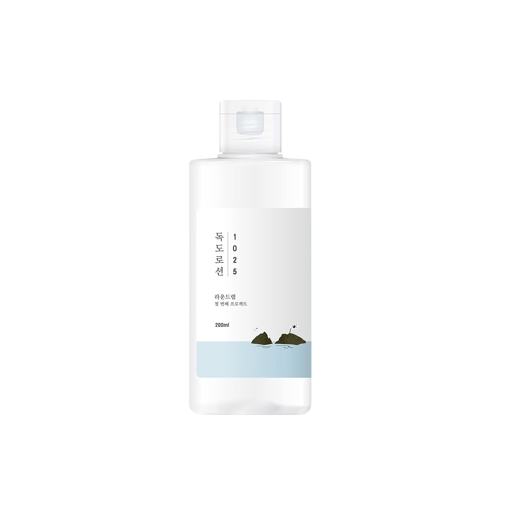 Gennemsigtig flaske med Dokdo Lotion 1025, 200ml, med minimalistisk design og illustration af klipper i blåt hav.